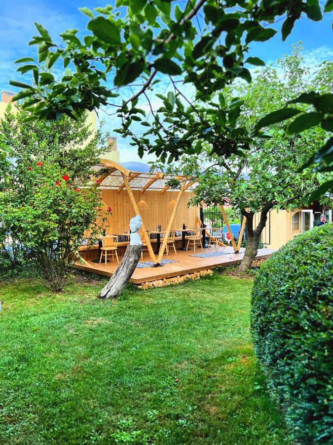 Friends Family Hotel Lozenets ภายนอก รูปภาพ